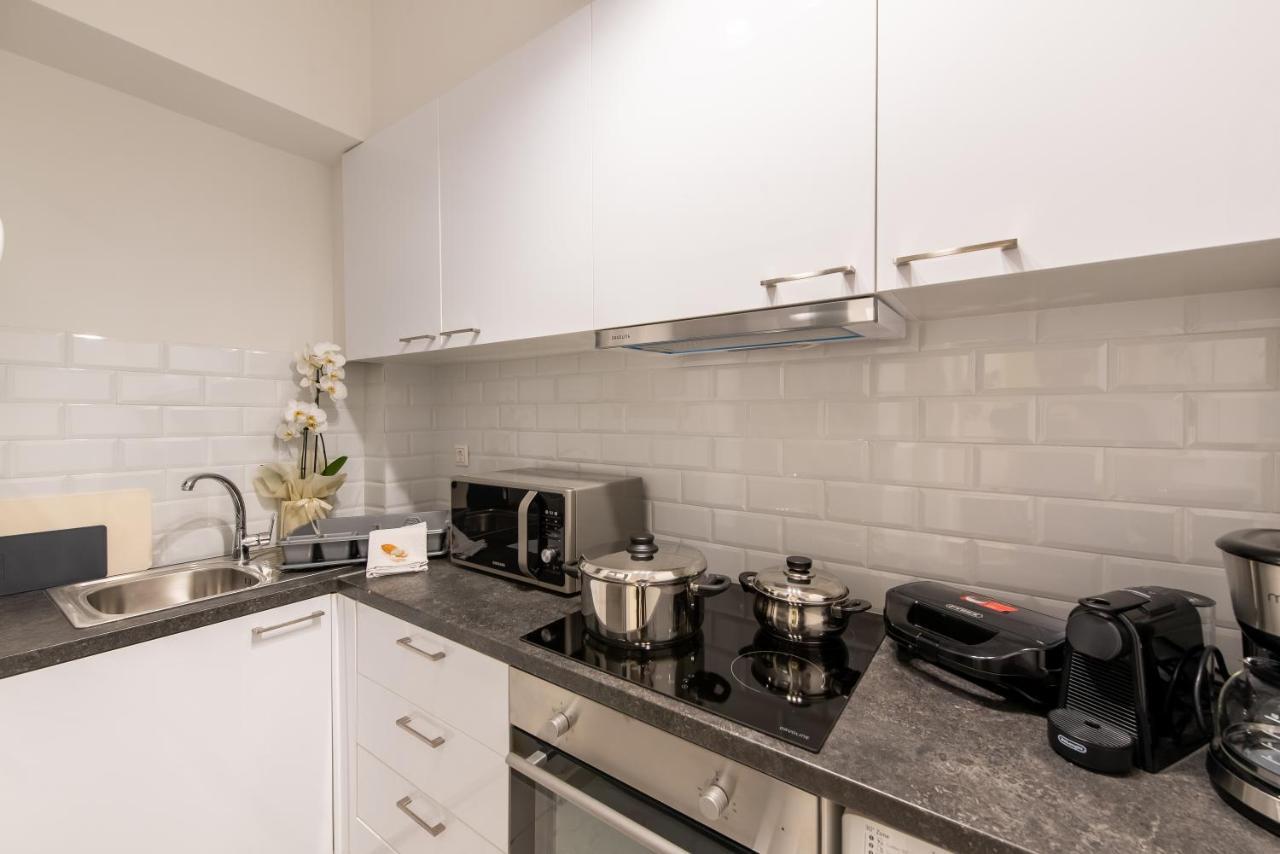 Medluxe Comfort Apartment Atenas Exterior foto